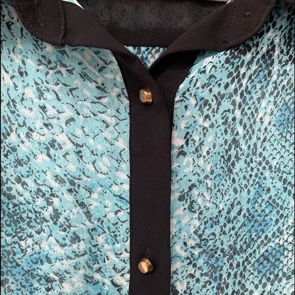 BCBG Button Up Blouse Top Women'sSheer Long Sleeve, Size Medium - Picture 2 of 7